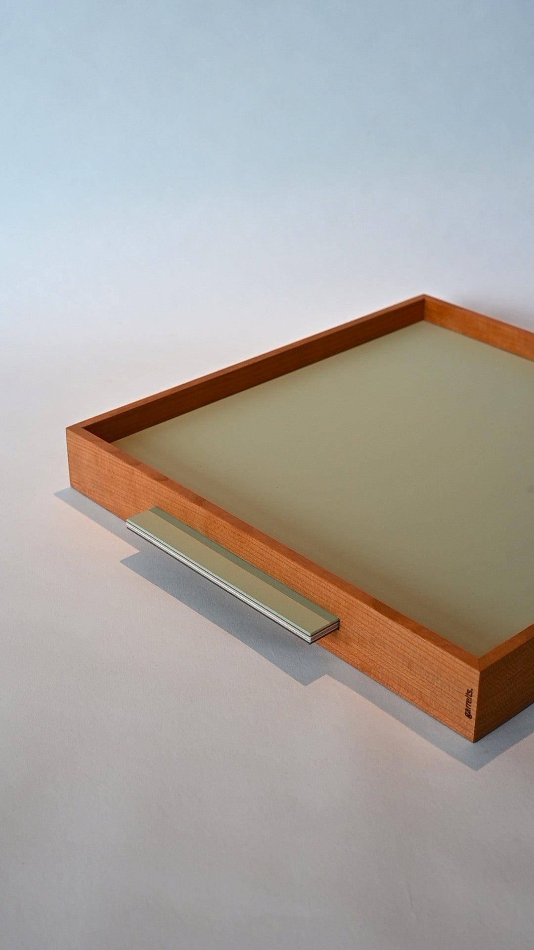 WENDETABLETT KIRSCHE (DARK GRAY/PISTACHIO)