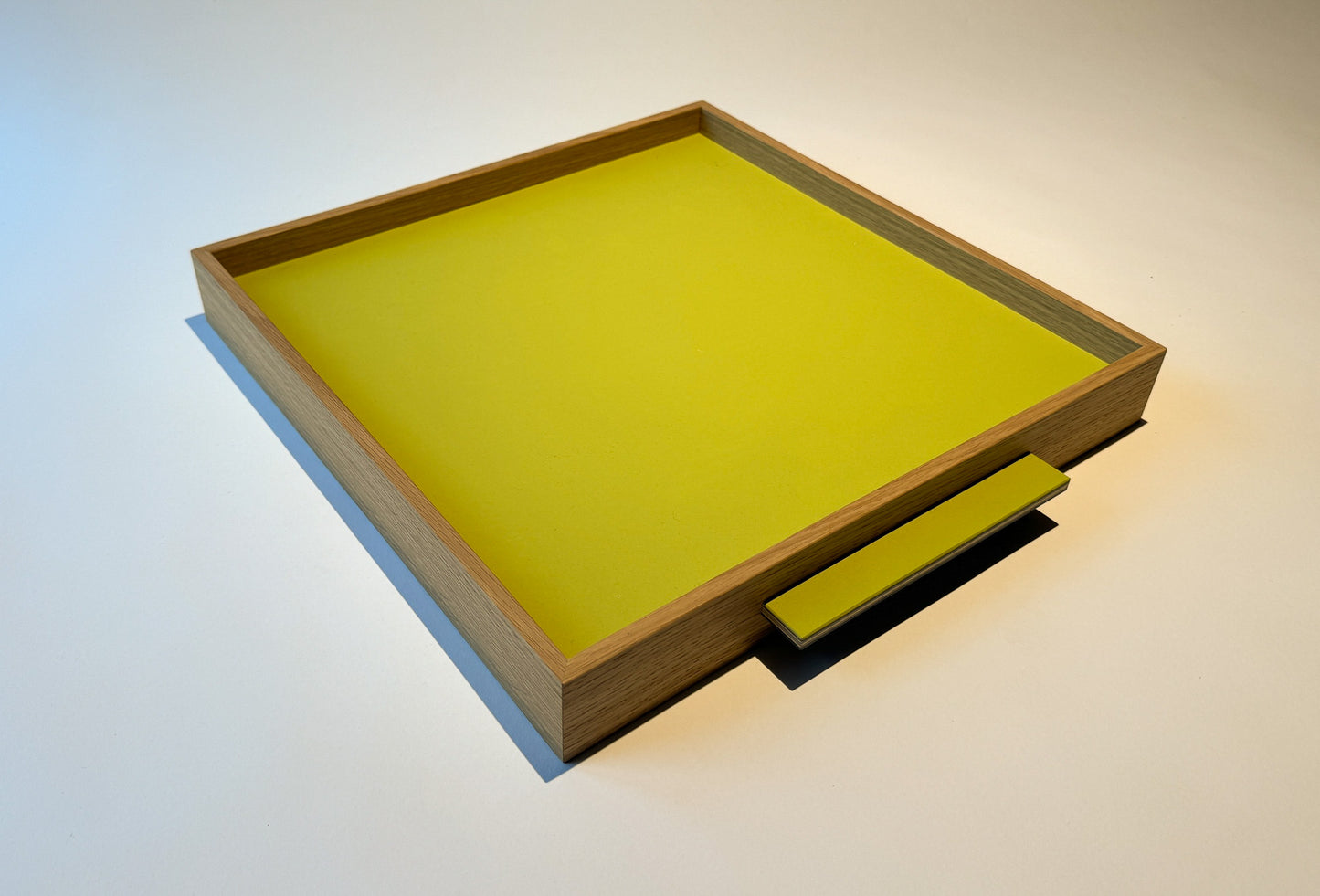 REVERSIBLE TRAY OAK (LIGHT GREEN/DARK GRAY)